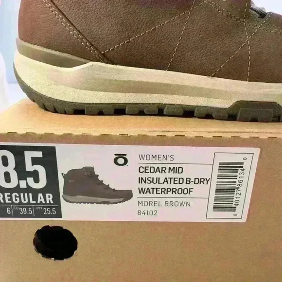 NWT, Oboz Womens “Cedar”lace up hiking/snow boots in sz 8.5. - Picture 5 of 13